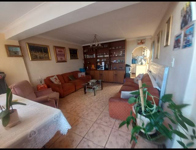 3 BEDROOM HOUSE FOR SALE IN PORTLANDS